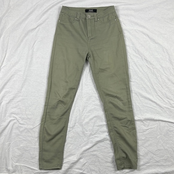 Olive Green CALI Ultra High Rise Size 1 - Picture 1 of 6